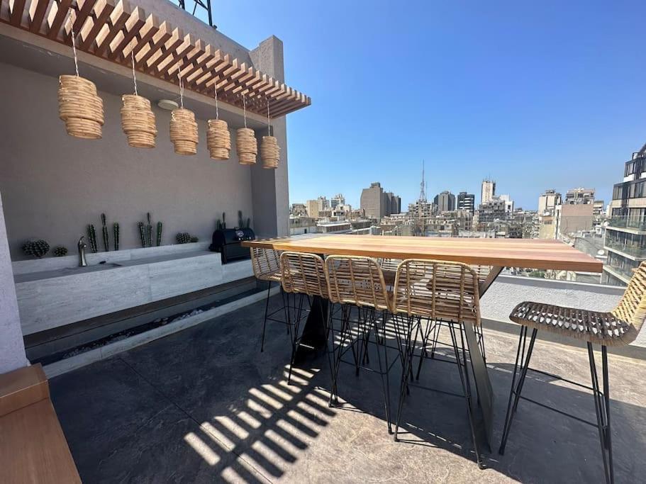 ベイルートAchrafieh Rooftop 1-Br With Jacuzziアパートメント エクステリア 写真